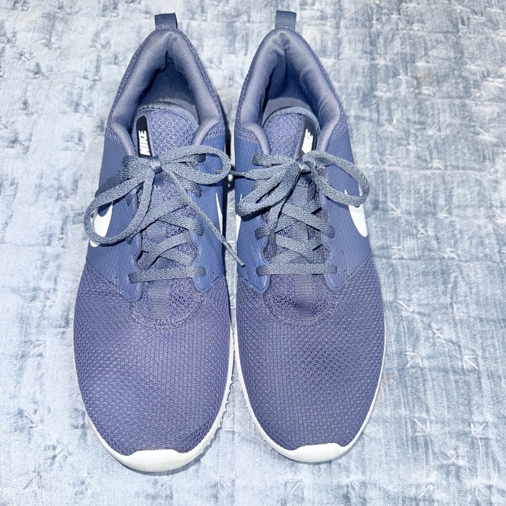 Nike Navy/White Athletic Running Sneakers